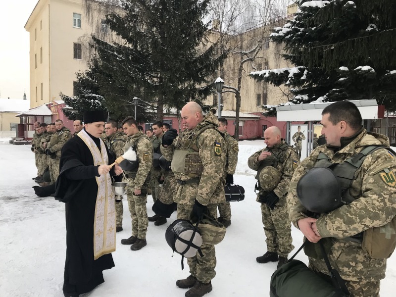 Капелан благословив військових ВСП