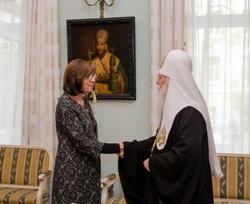 Депутат Європейського парламенту отримала нагороду від Глави УПЦ КП