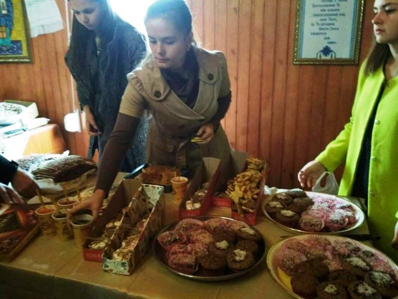 У Полтаві молоді греко-католики влаштували еко-ярмарку кулінарної випічки