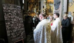 У Львові молились Панахиду за Героїв України