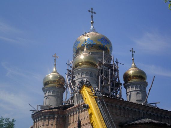 Купола храму свщмч. Володимира, митрополита Київського і Галицького УПЦ МП м. Броди