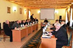 15-16 травня 2013 року пройшов синод УГКЦ у Зарваниці