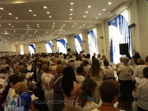 У з’їзді руху «Матері в молитві» в рамках прощі до Патріаршого собору взяли участь 1,5 тис осіб