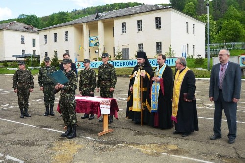 З благословення єпископа на Прикарпатті відбулося офіційне приведення до присяги батальйону оборони