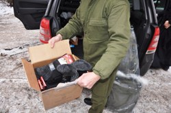  Капелани УГКЦ передали гуманітарну допомогу добровольцям батальйону «Донбас» 