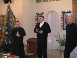 Івано-Франківська Архиєпархія організувала Різдвяний обід для безхатченків.(ФОТО)
