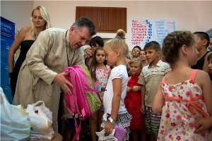 Одеса: Карітас провів акцію «Шкільний портфелик для дітей-переселенців».(ФОТО)