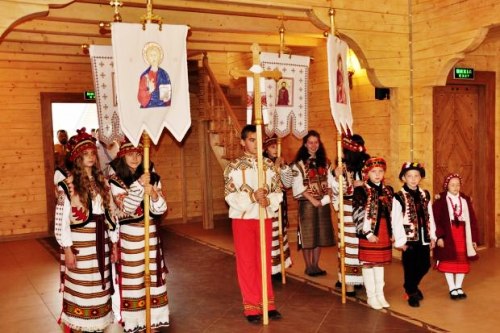 Закарпаття: новий храм УГКЦ, який постав на місці згорілої святині освятили в Дорі