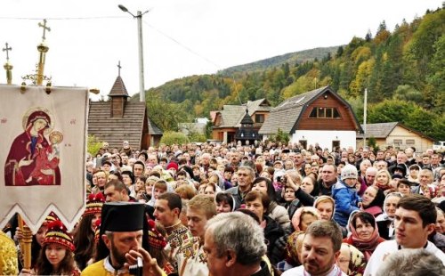 Закарпаття: новий храм УГКЦ, який постав на місці згорілої святині освятили в Дорі