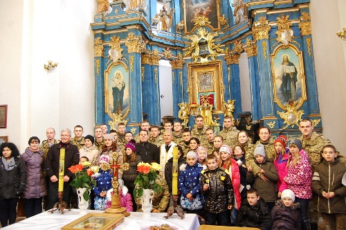 Участь у прощі з нагоди Дня молитви за сиріт взяли курсанти Академії сухопутних військ.(ФОТО)