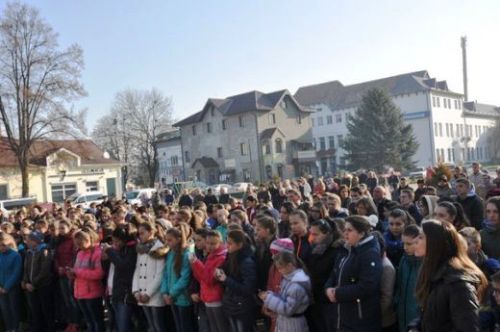 На Франківщині освятили пам'ятник Героям Небе сної сотні та загиблим воїнам АТО.(ФОТО)