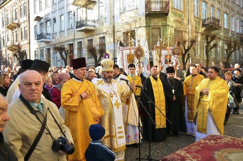 Митрополитові Шептицькому встановили вже четверту меморіальну дошку у Чернівцях.(ФОТО) Митрополитові Шептицькому встановили вже четверту меморіальну дошку у Чернівцях.(ФОТО)