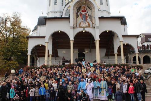 Близько 1000 осіб взяли участь у традиційній прощі до Зарваниці Чернечої Родини Воплоченого Слова