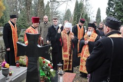 У Львові освяченно надгробний пам'ятник Луцькому єпископові Кир Йосифу Боцяну