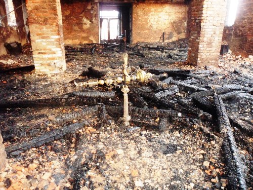 На Житомирщині згорів храм УПЦ МП.(ФОТО) На Житомирщині згорів храм УПЦ МП.(ФОТО)