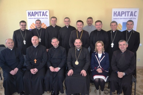 У Дрогобичі відбувся вишкіл для священиків які працюватимуть з залежними