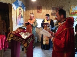 Єпископ УГКЦ з пасхальною місією відвідує військових, що перебувають на Сході України
