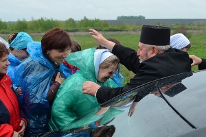 Відбулася ІХ-та піша проща християнського руху-спільноти «Матері в молитві» до Зарваниці.(ФОТО)