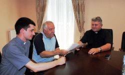 Допомогу бійцям АТО передали греко-католики Франківщини