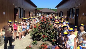 У Зарваниці: для дітей воїнів АТО та переселенців зі Сходу України проходить літній табір