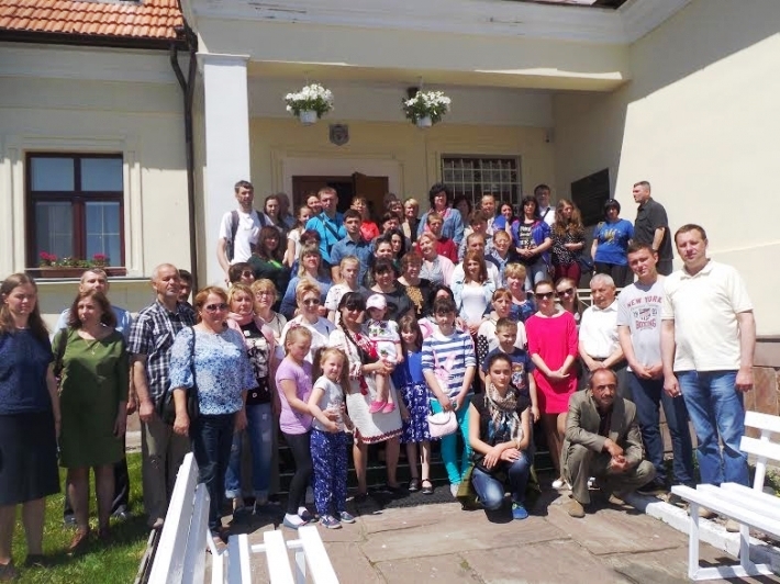 На батьківщині патріарха Йосифа Сліпого побували родини героїв «Небесної сотні»