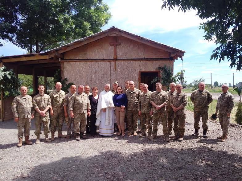 Капелан і військові спільно молоились з нагоди свята Пресвятої Трійці та Зіслання Святого Духа