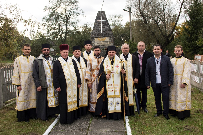 У Стрию відновили хрест який освятив Митрополит Шептицький