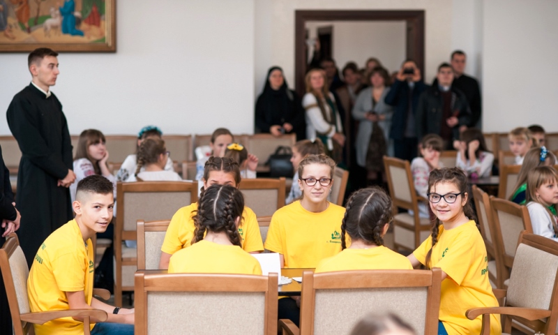 33 команди змагались в Івано-Франківську у знаннях про головні гріхи і чесноти