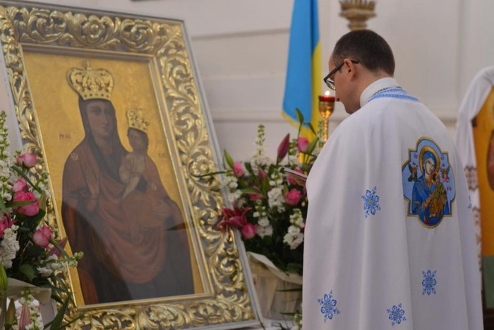 Українці в Італії не перестають прибігати до Зарваницької Матері Божої