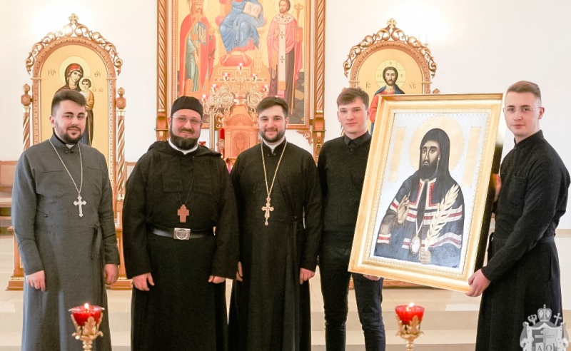 Італійський священик подарував семінаристам інікальну ікону
