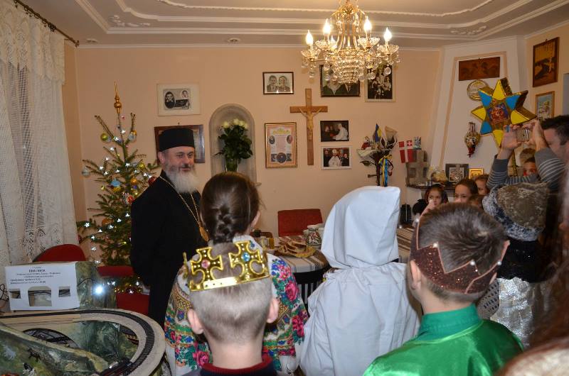 У Луцьку різдвяною радістю з владикою Йосафатом (Говерою) ділилися діти