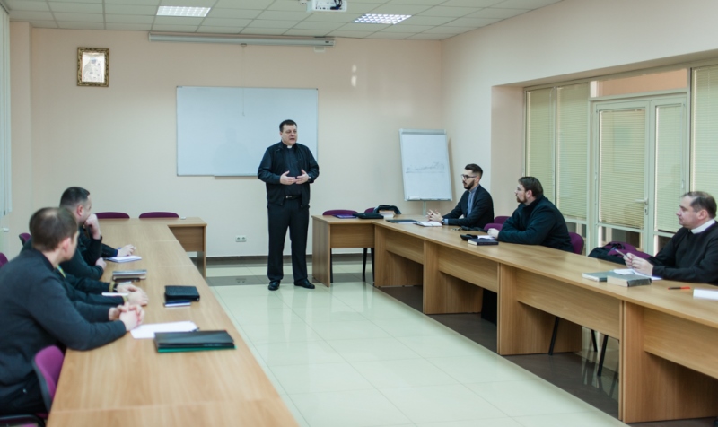 В Івано-Франківську продовжується заїзд ліцензіатського навчання з канонічного права