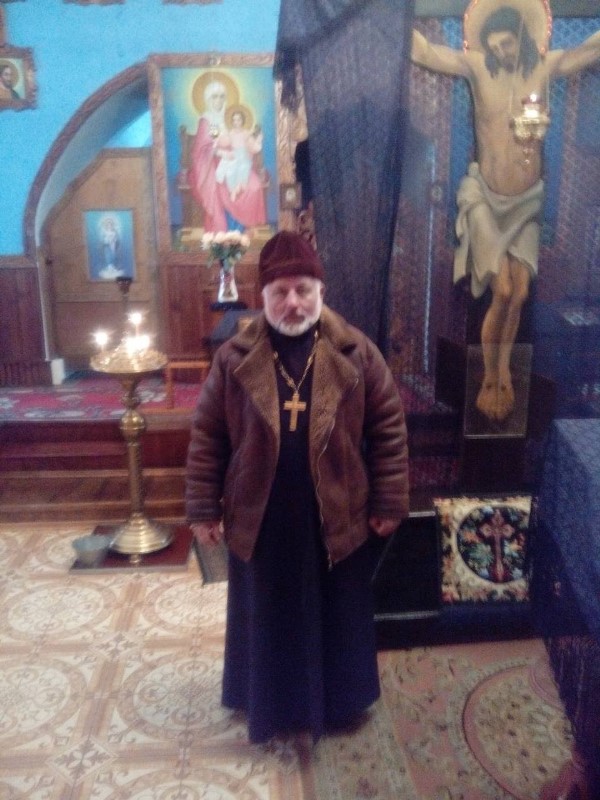 На Сумщині до УПЦ КП з Московського Патірахату перейшов протоієрей з громадами