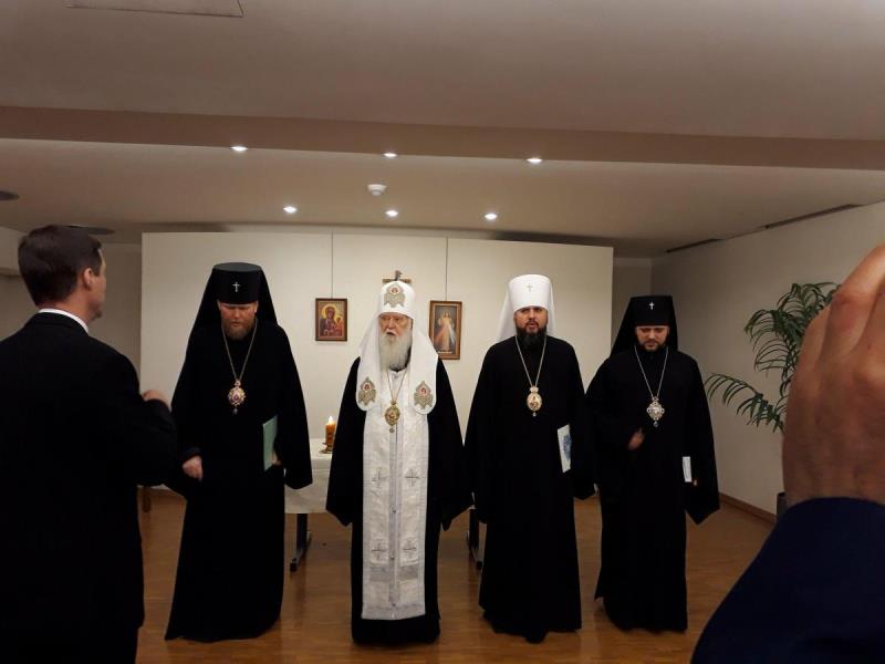 Патріарх Філарет у Європарламенті відслужив молебень за мир в Україні та Європі
