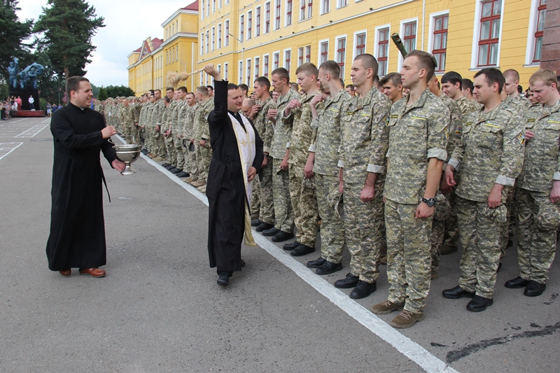 Знову у НАСВ лунають слова присяги