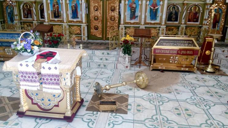 У Дніпрі п'яний чоловік влаштував дебош у храмі 