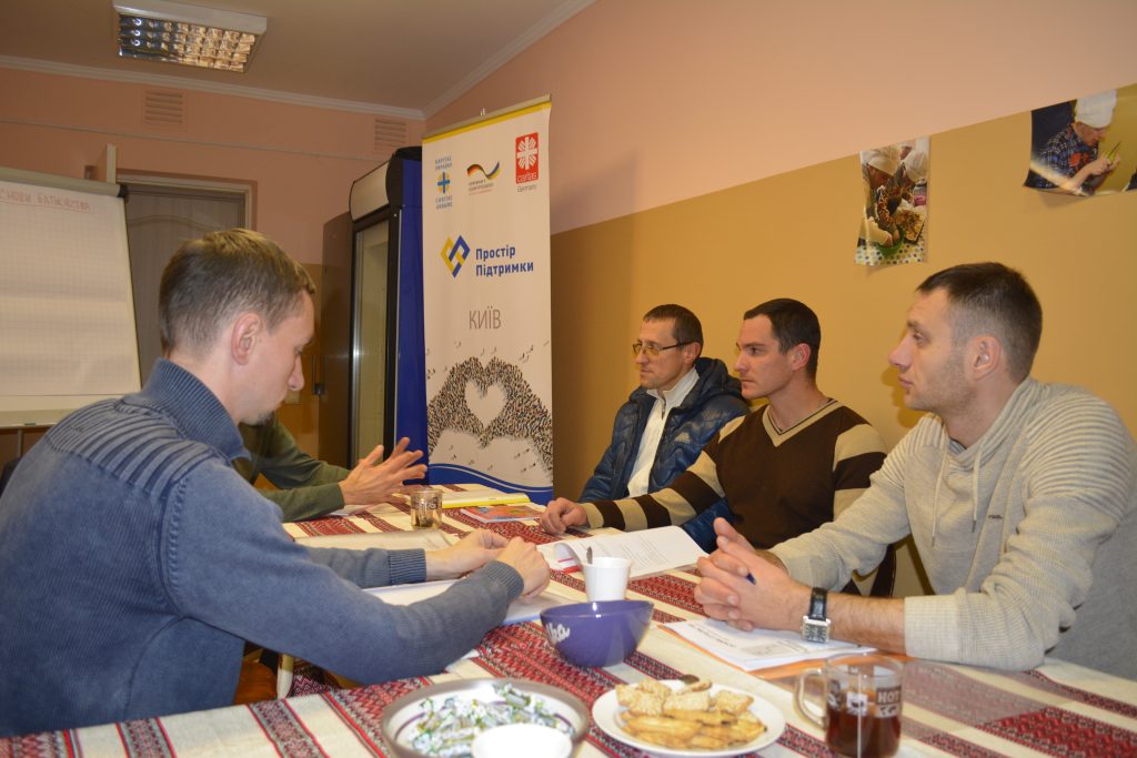 Карітас презентує курс “Основи батьківства”