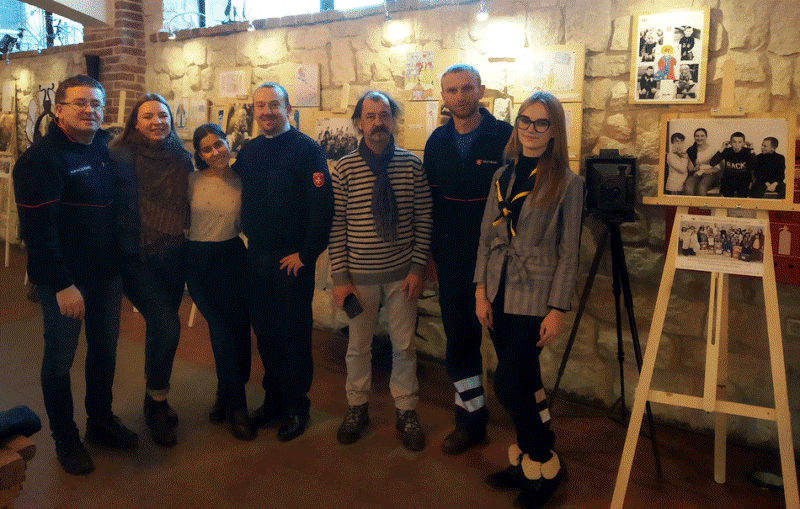 Акція «Святий Миколай іде до сиріт»: виставка фотографій та малюнків від дітей, які проживають в інтернатах та притулках Прикарпаття
