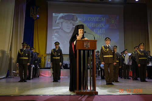 "Хай Господь благословить кожного з вас, щоб могли відважно йти до дня перемоги"- Кир Михаїл (Колтун), з нагоди 27 річниці ЗС України