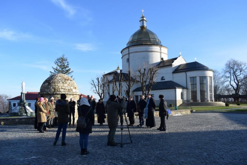 Стартував IV-ий традиційний різдвяний Гошівський пленер