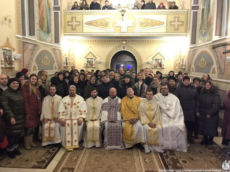 Нічні чування у селі Старуня