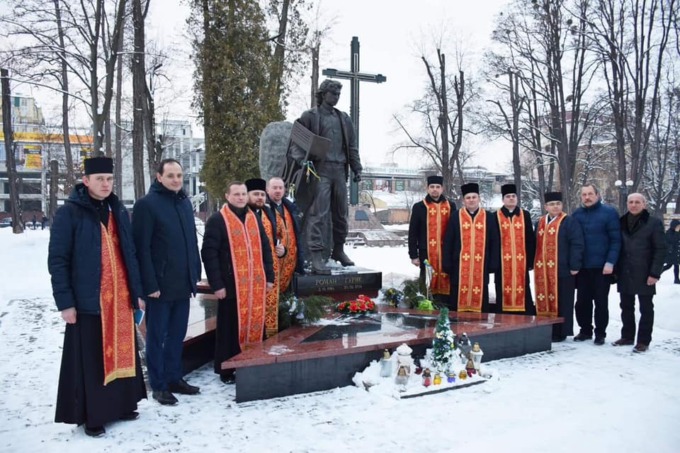 В Івано-Франківську вшанували пам`ять Героїв Крут