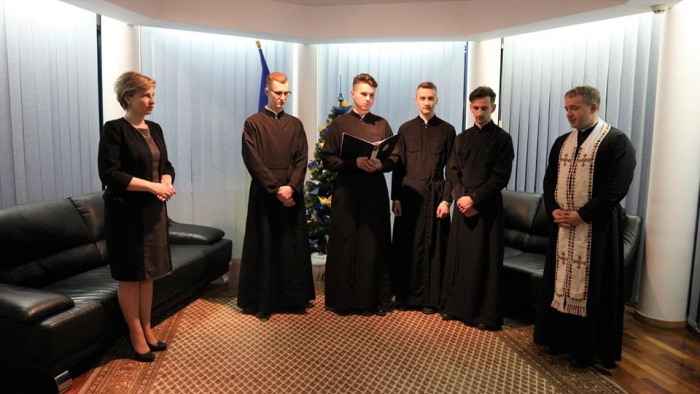 До Українського Посольства в Угорщині завітали колядники з УГКЦ