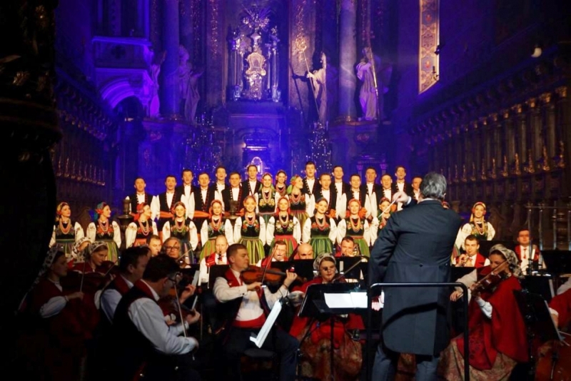 Митрополичій Базиліці у Львові відбувся величний концерт колядок і різдвяних пісень (ВІДЕО)