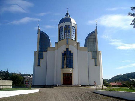 Роз’яснення інформації щодо причетності до політичної агітації священнослужителя Бучацької єпархії УГКЦ