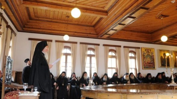 Два ігумена монастирів Афона вирушають до Києва на інтронізацію Митрополита Єпіфанія