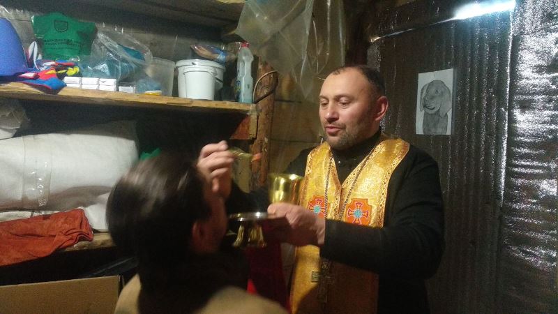 Капеланська місія о.Василя Гасинця в зону бойових дій на Сході України