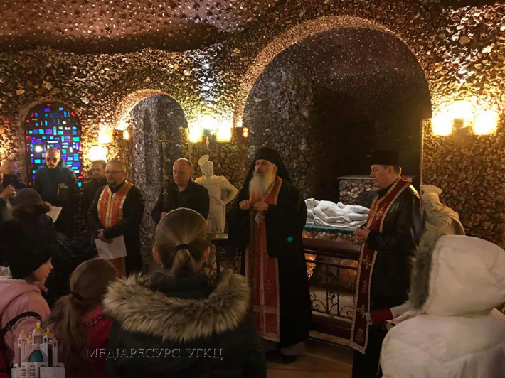 Великопісна єпархіальна Хресна дорога Чиказької єпархії, присвячена молитві за мир в Україні (ВІДЕО)