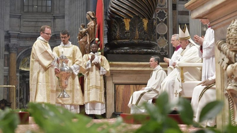 Папа на Святій Месі мира: Помазані, щоб помазувати інших