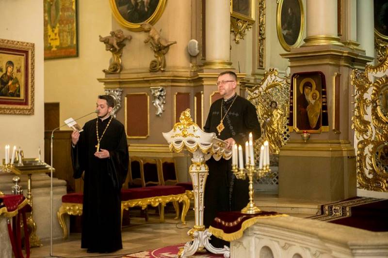 На Святоюрській горі відбувся молитовний вечір «Ніч Милосердя»